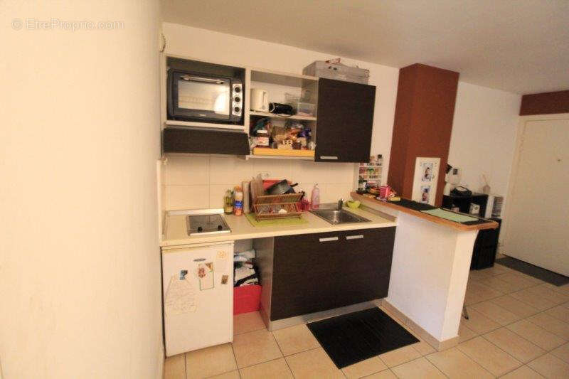 Spacieux Studio avec varangue et parking - Sainte Clotilde (La Réunion) - photo 4