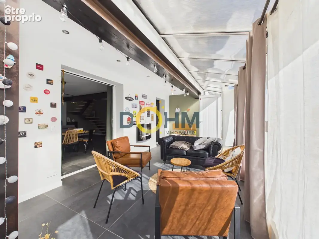 Maison T5 rénovée avec garage double à Saint-Christophe-sur-Dolaison - photo 5