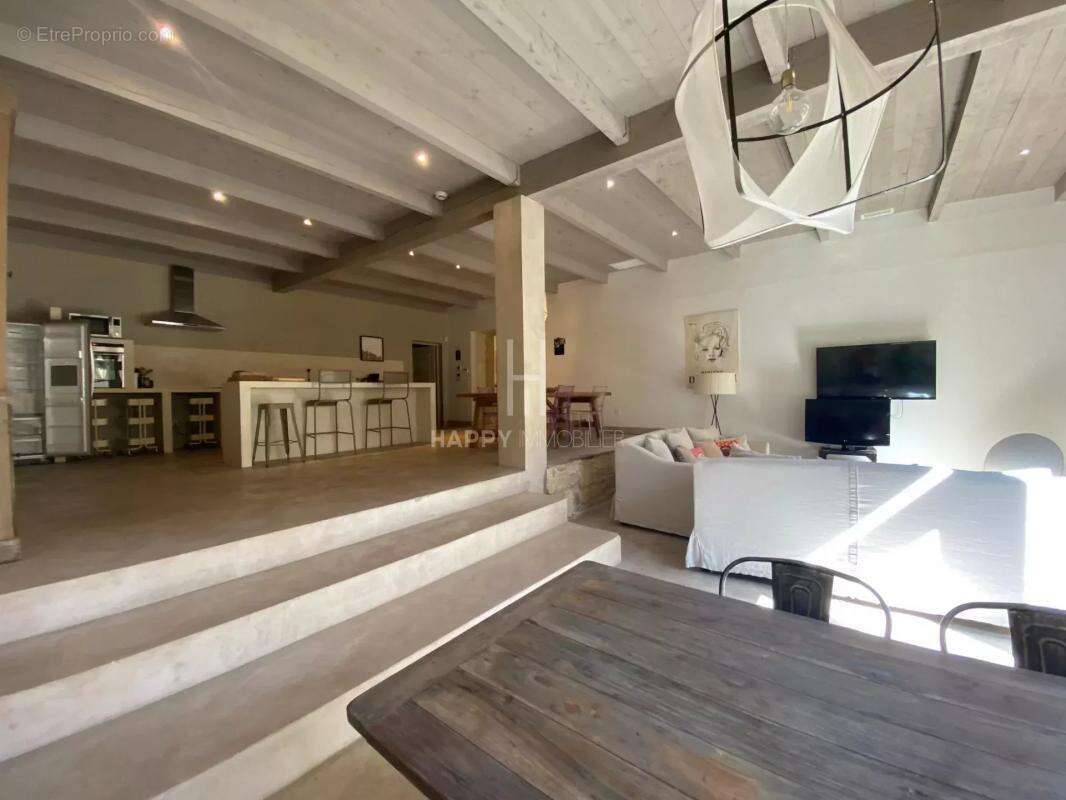 Maison à MAUSSANE-LES-ALPILLES