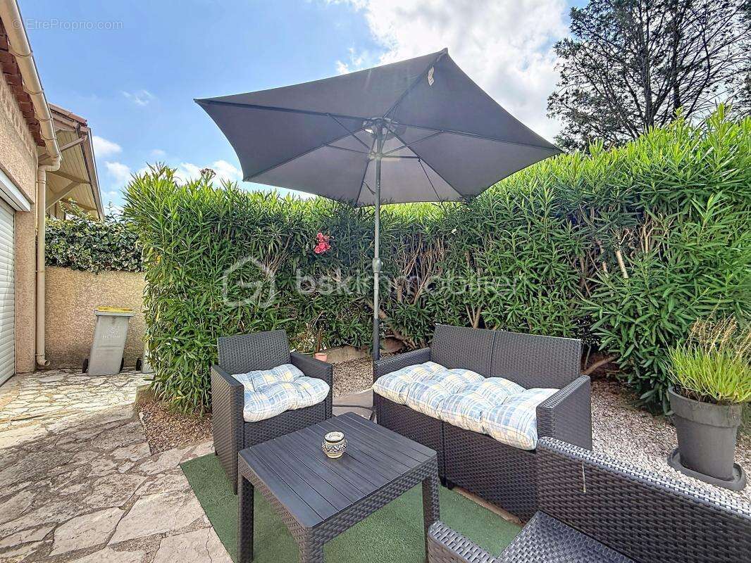 Maison 5 chambres avec piscine - garage - patio - photo 15