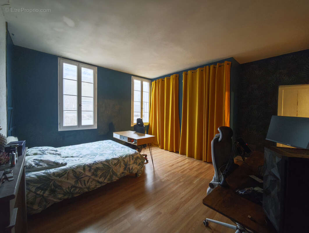 Maison à CHATEAUNEUF-SUR-CHARENTE