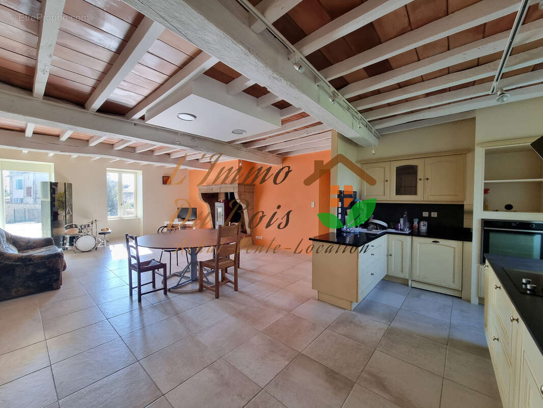 Maison à REVEL-TOURDAN