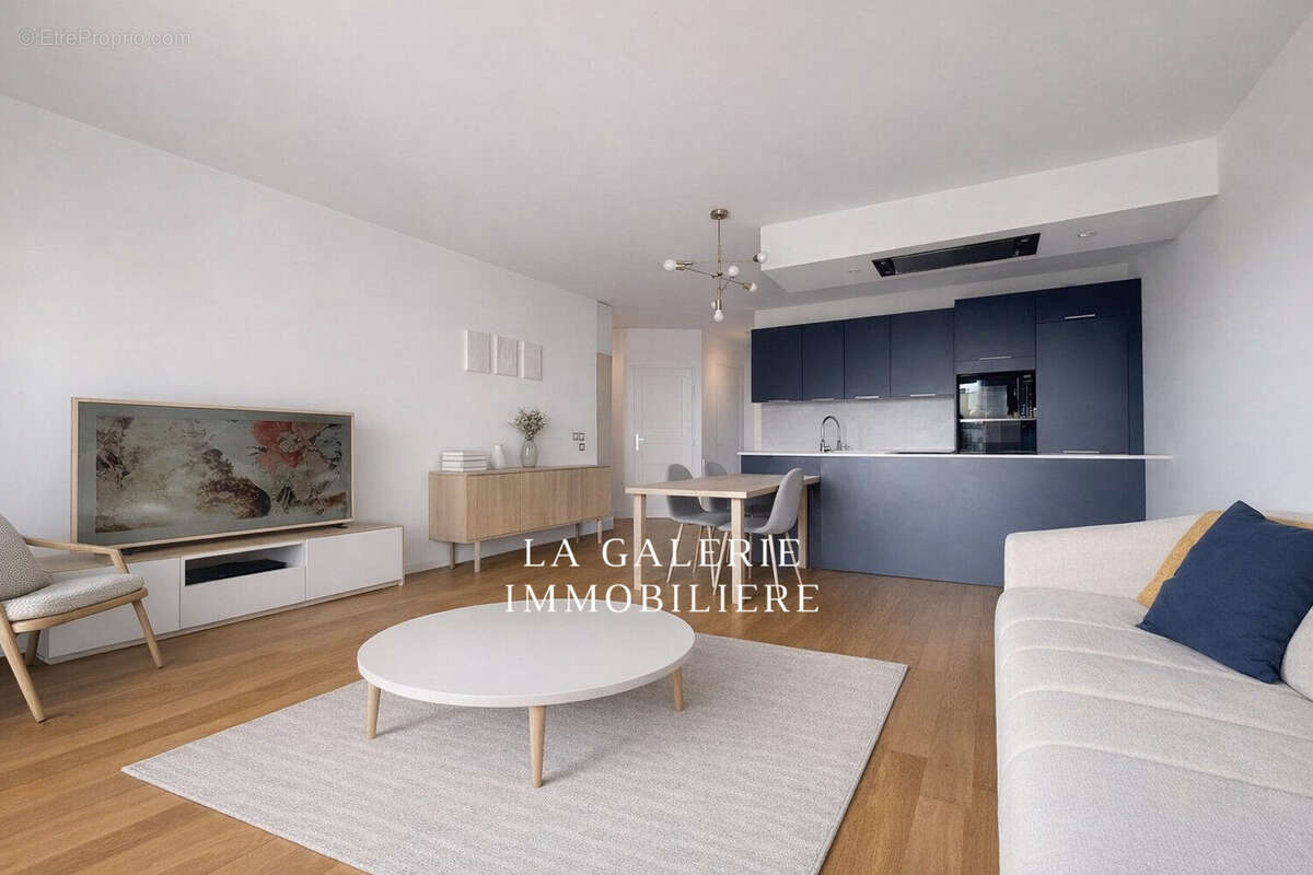 Appartement à SURESNES