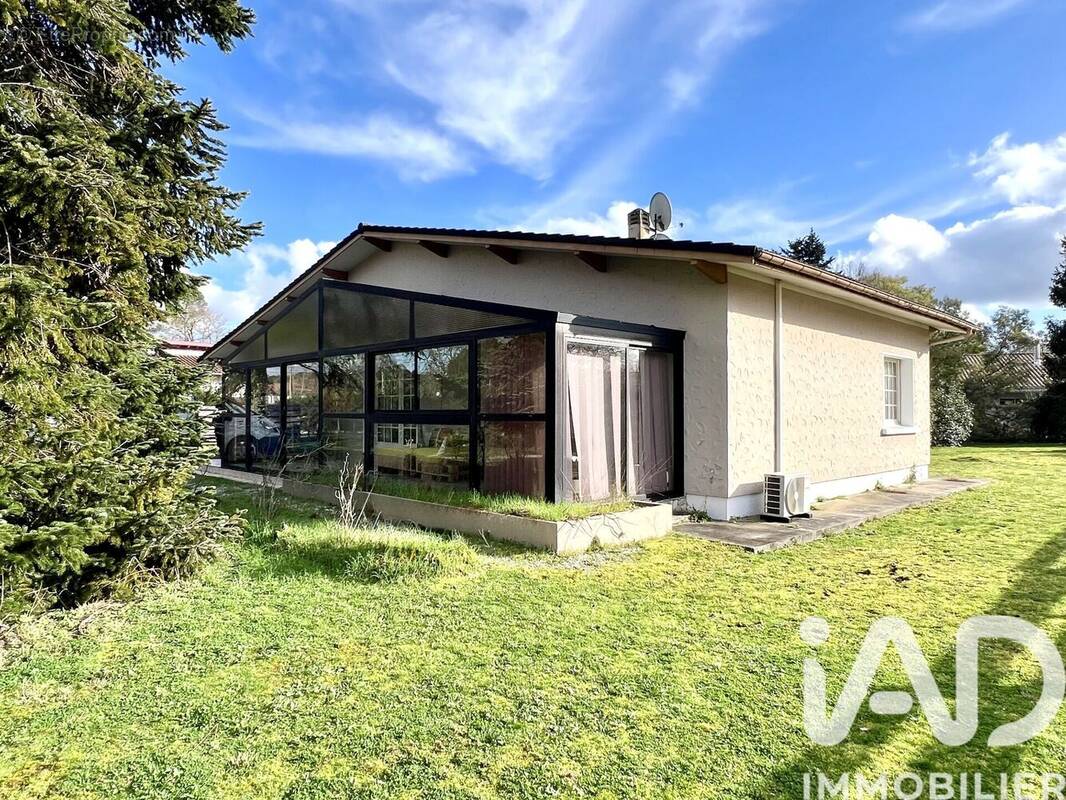 Photo 1 - Maison à SALLES