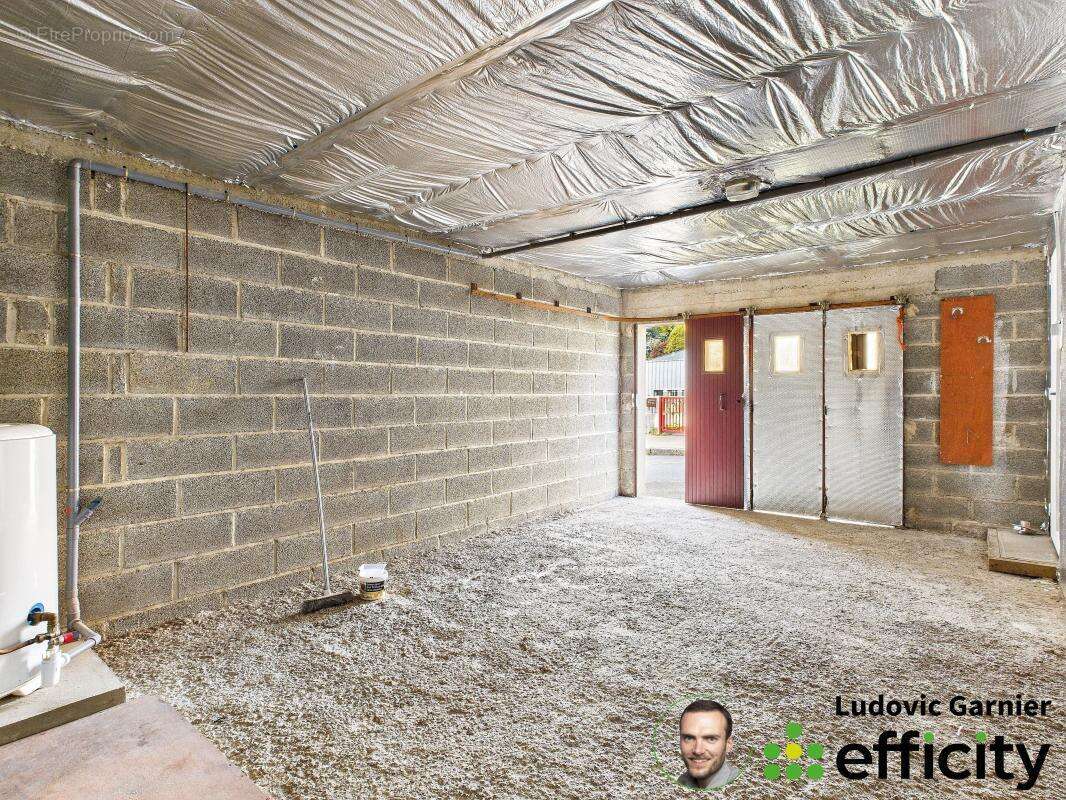 Maison à FOUGEROLLES-DU-PLESSIS