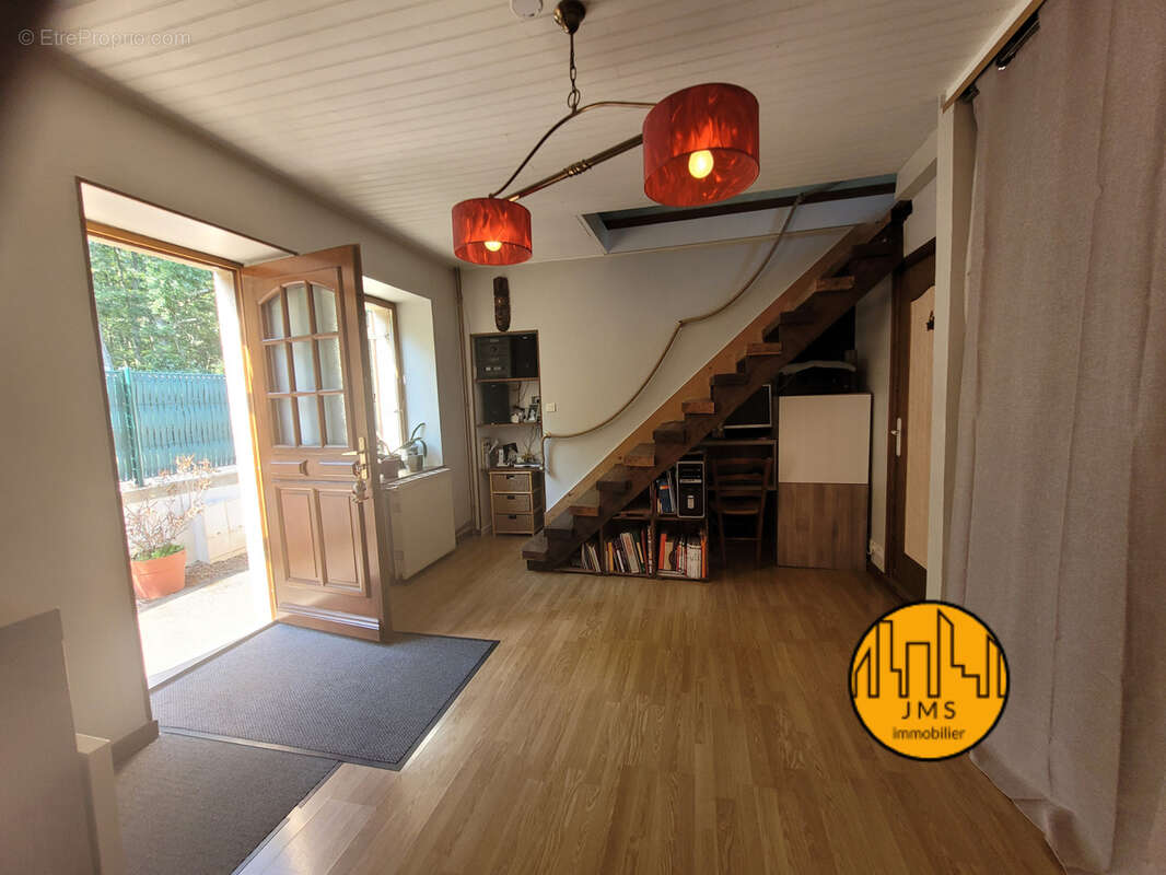 Maison à SAINT-HILAIRE