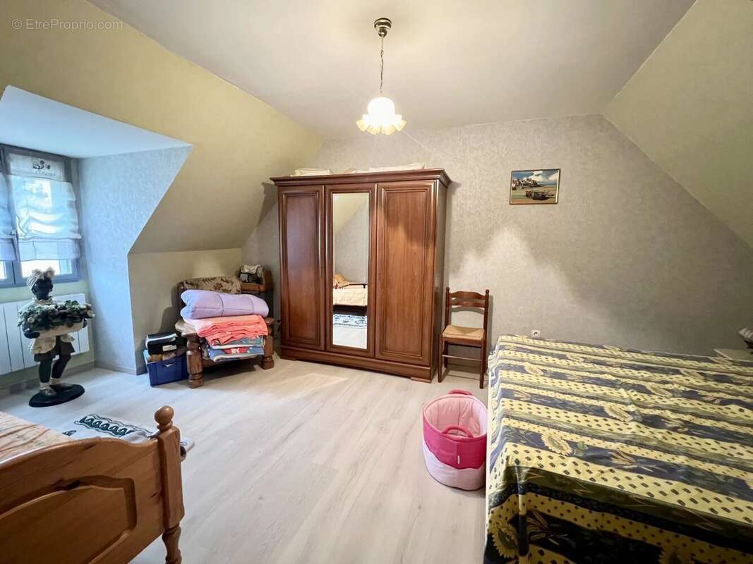 Maison à HOUDAN