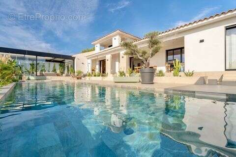 Maison à LA CADIERE-D'AZUR