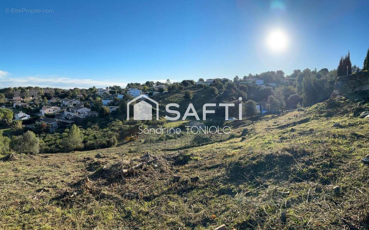 Photo 2 - Terrain à PEYMEINADE