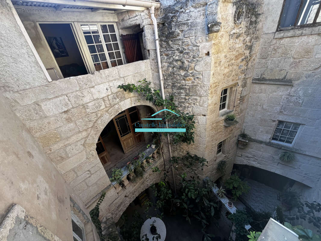 Poussan, Maison de caractère au coeur des remparts - photo 12