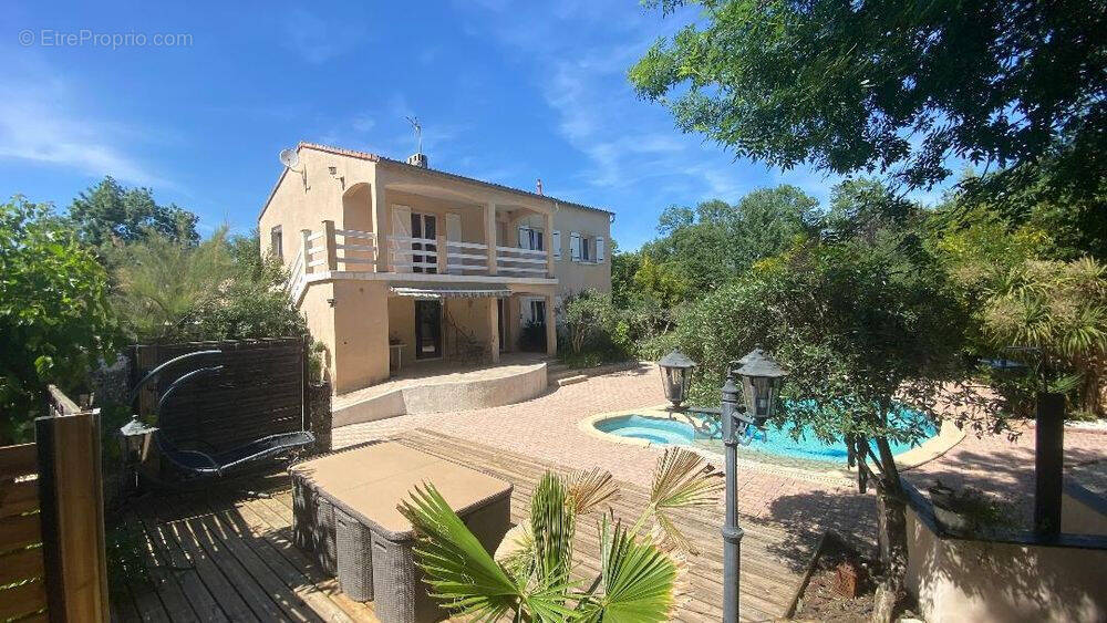 Maison à SAINT-MARTIN-DE-VALGALGUES