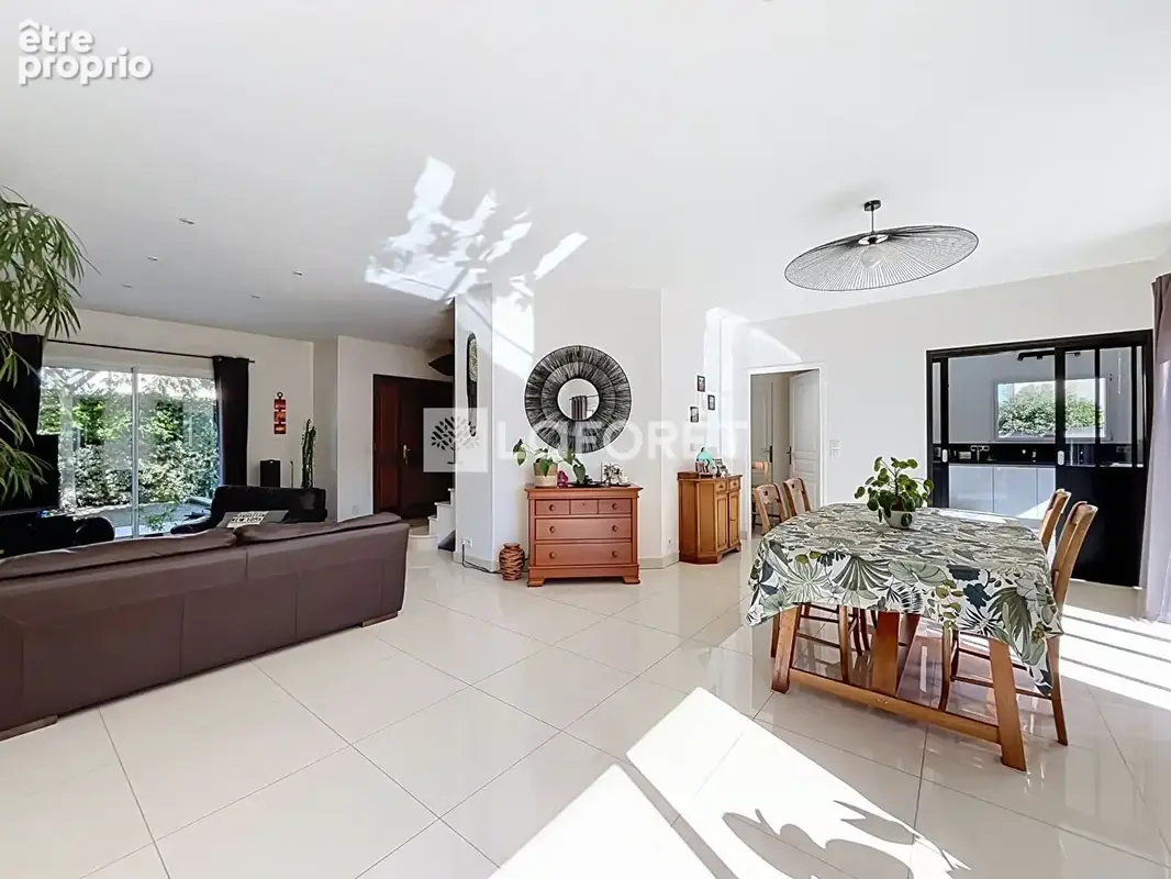 Montesson - maison d'architecte 183 m² - 4 chambres - jardin - garage 3 voitures - photo 7