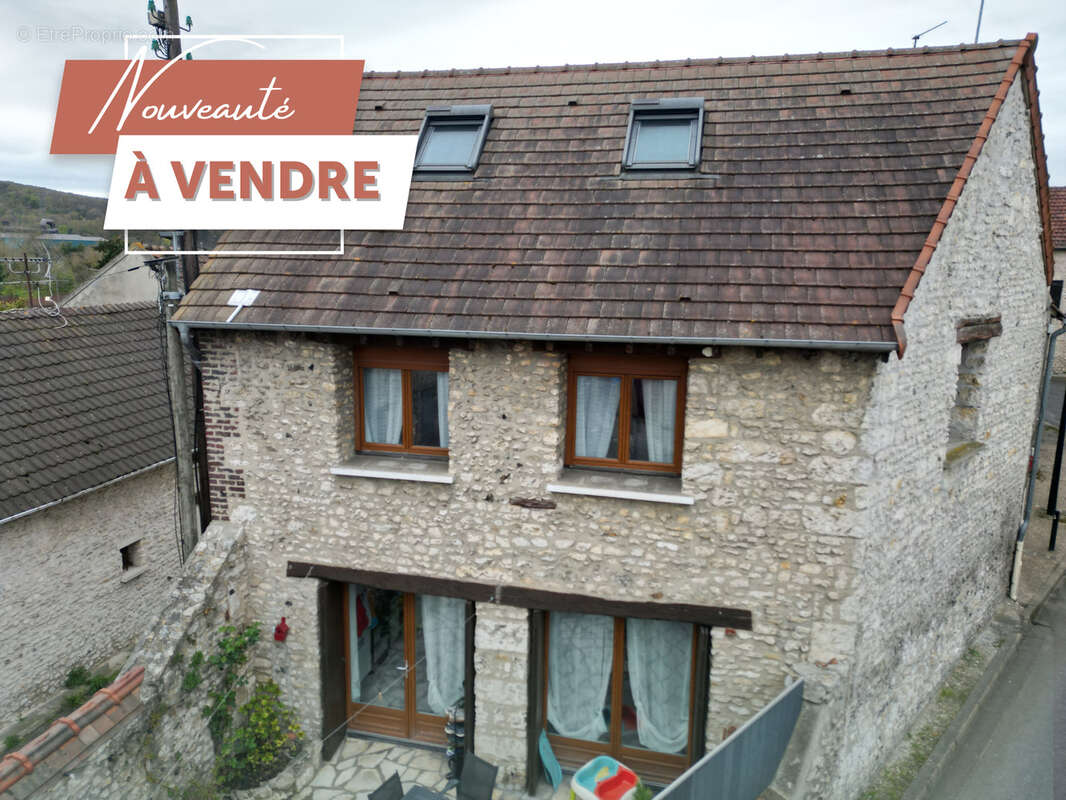Maison à BENNECOURT