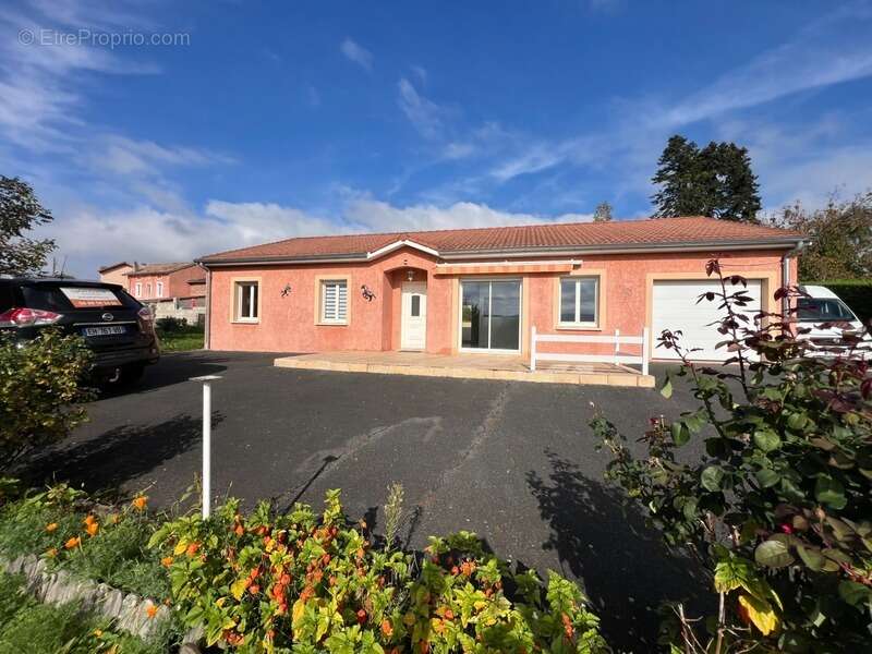 Maison à CHAUFFAILLES