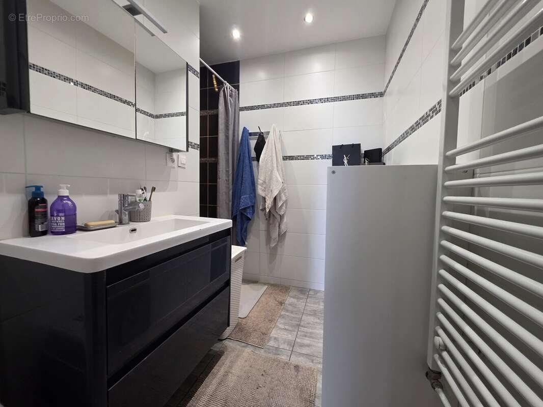 Appartement à VENISSIEUX