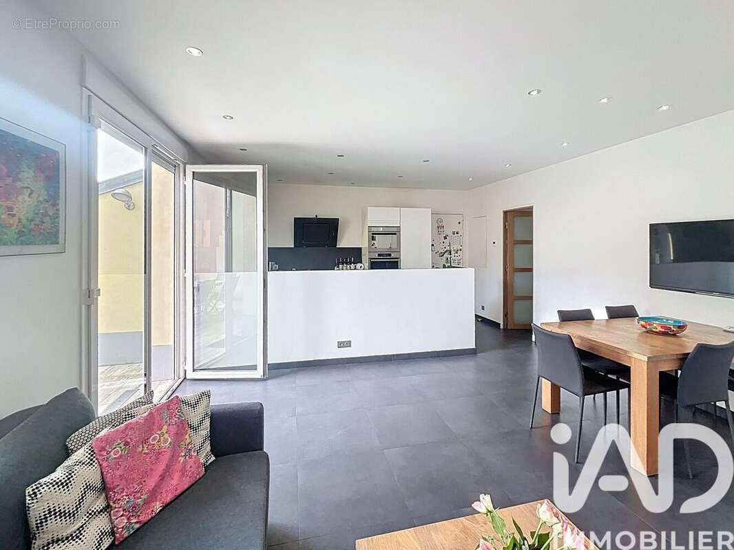 Photo 9 - Appartement à SURESNES