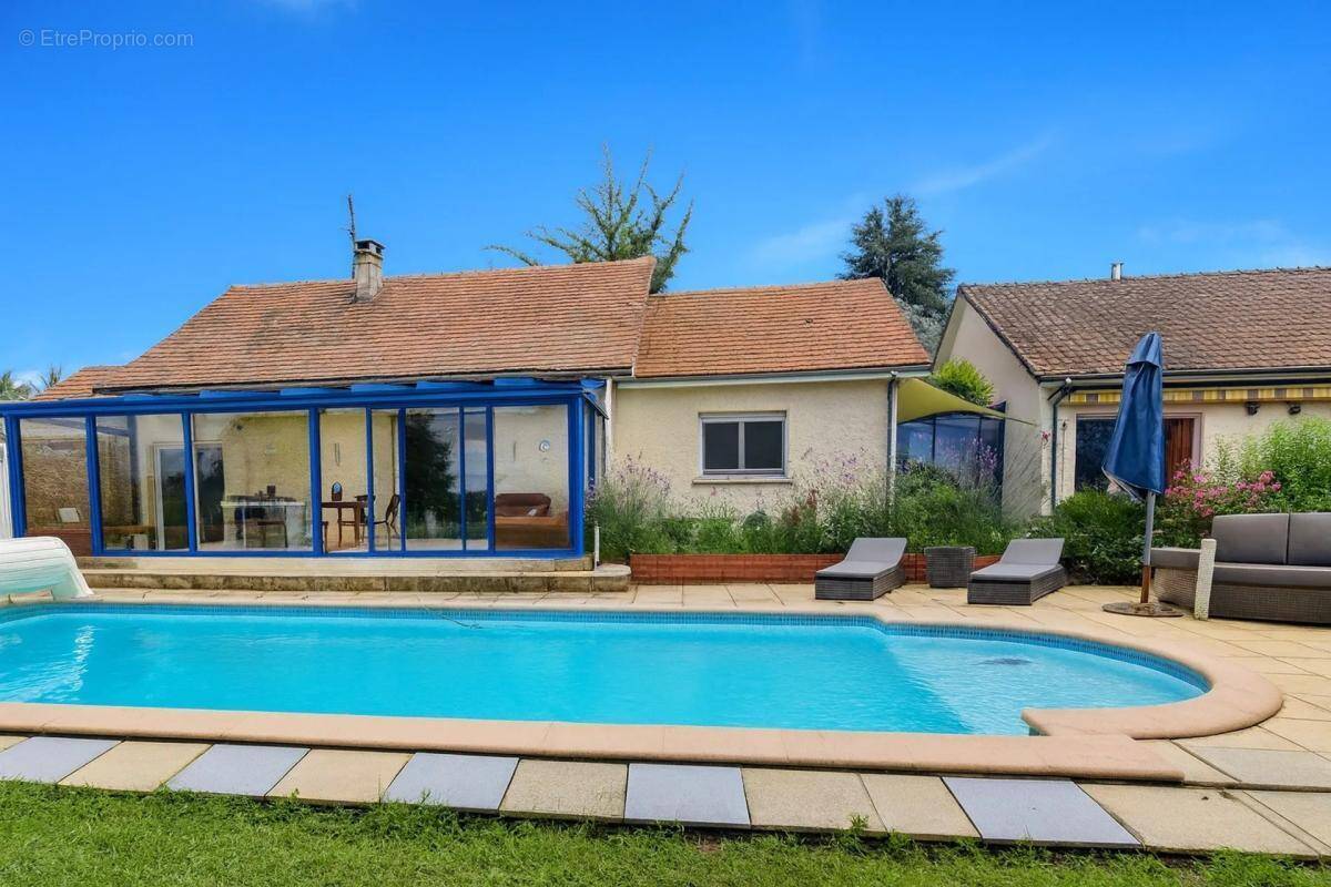 Maison à PERPEZAC-LE-NOIR