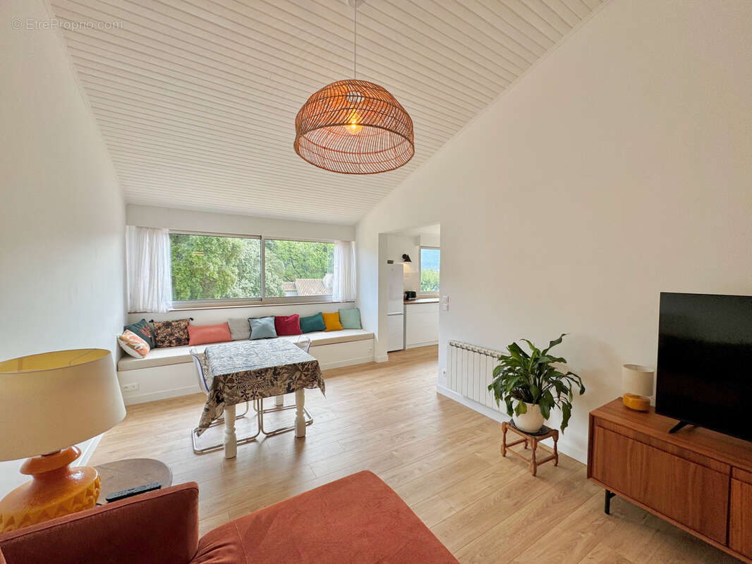 Appartement à VAISON-LA-ROMAINE