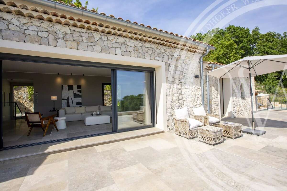 Maison en pierre élégante avec vue Mer et les montagnes - photo 39