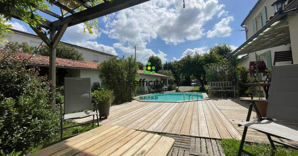 Maison à CHATEAUNEUF-SUR-CHARENTE