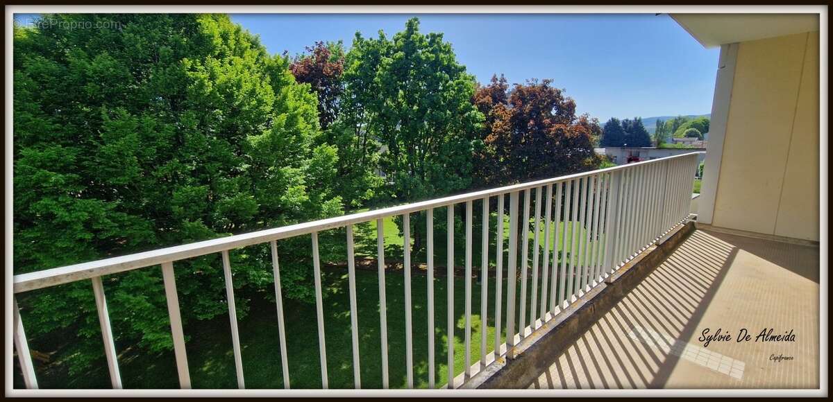 Appartement à vendre 5 pièces MACON CHARNAY (71) 100 m², 3ch, 2 SDB, balcon, calme - photo 2