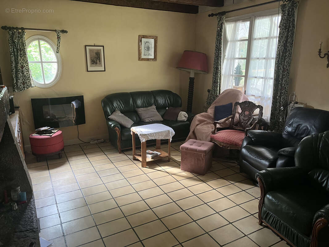 Maison à MAURIAC