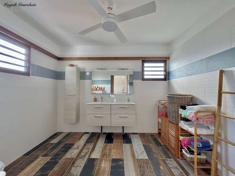 Maison à SAINT-FRANCOIS