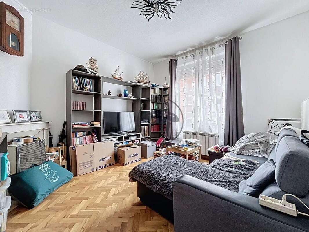 Maison à SAINT-QUENTIN