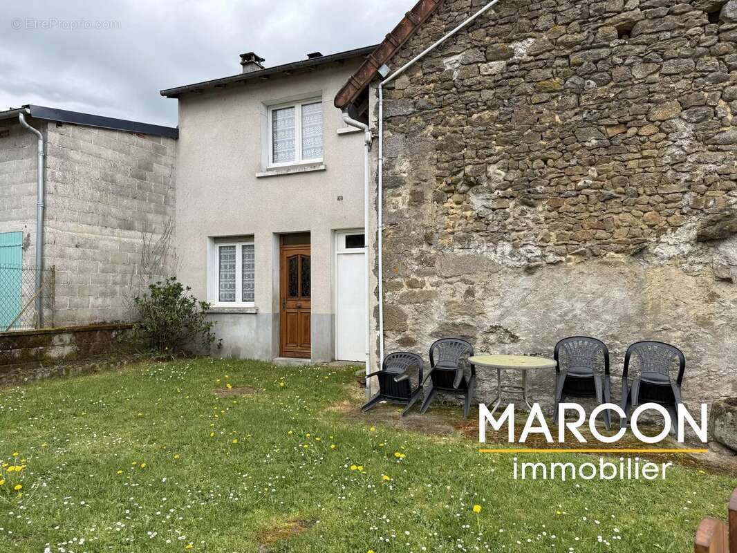 Maison à AUGERES