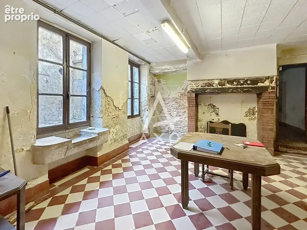 Maison de ville de caractère à rénover d'environ 228 m² - photo 5