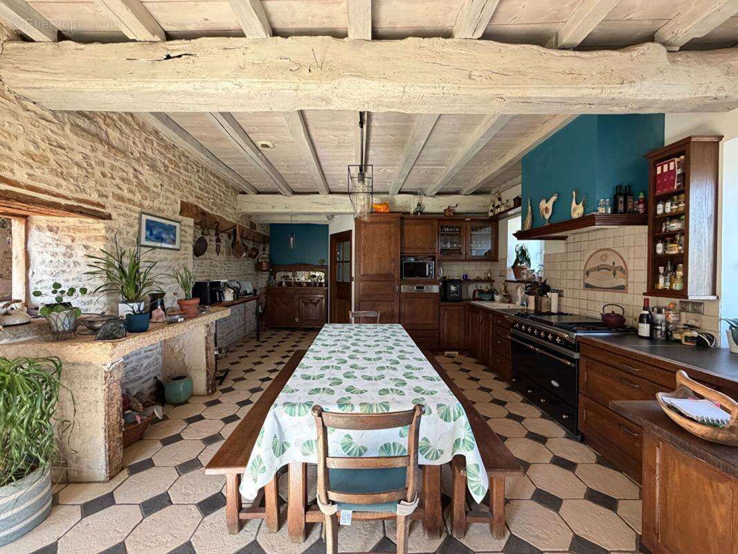 CHAIGNAY - Maison de 257 m² - photo 5