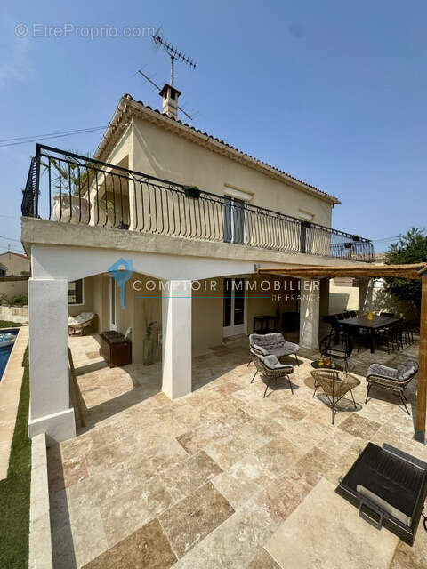Maison à UCHAUD