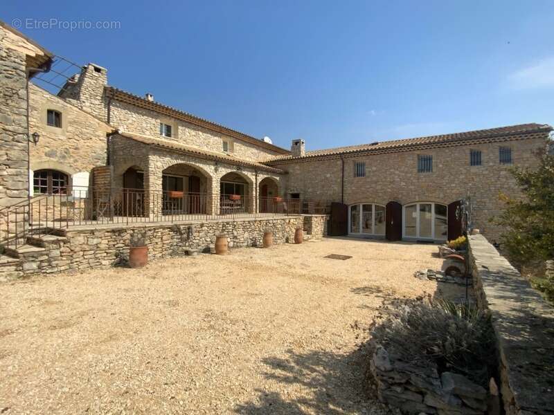 Maison à BANON