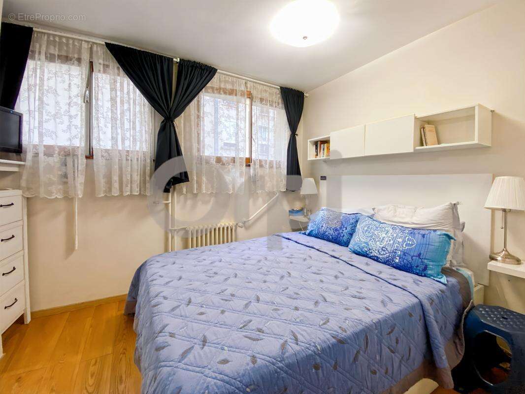 Appartement à PARIS-12E