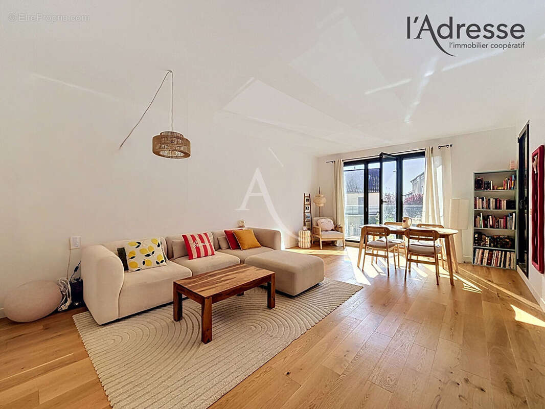 Appartement à SURESNES