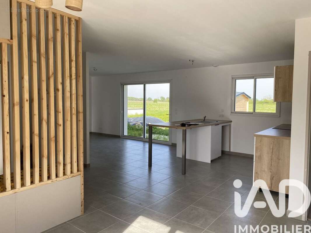 Maison 90 m² à Sainte-Lheurine  - photo 2