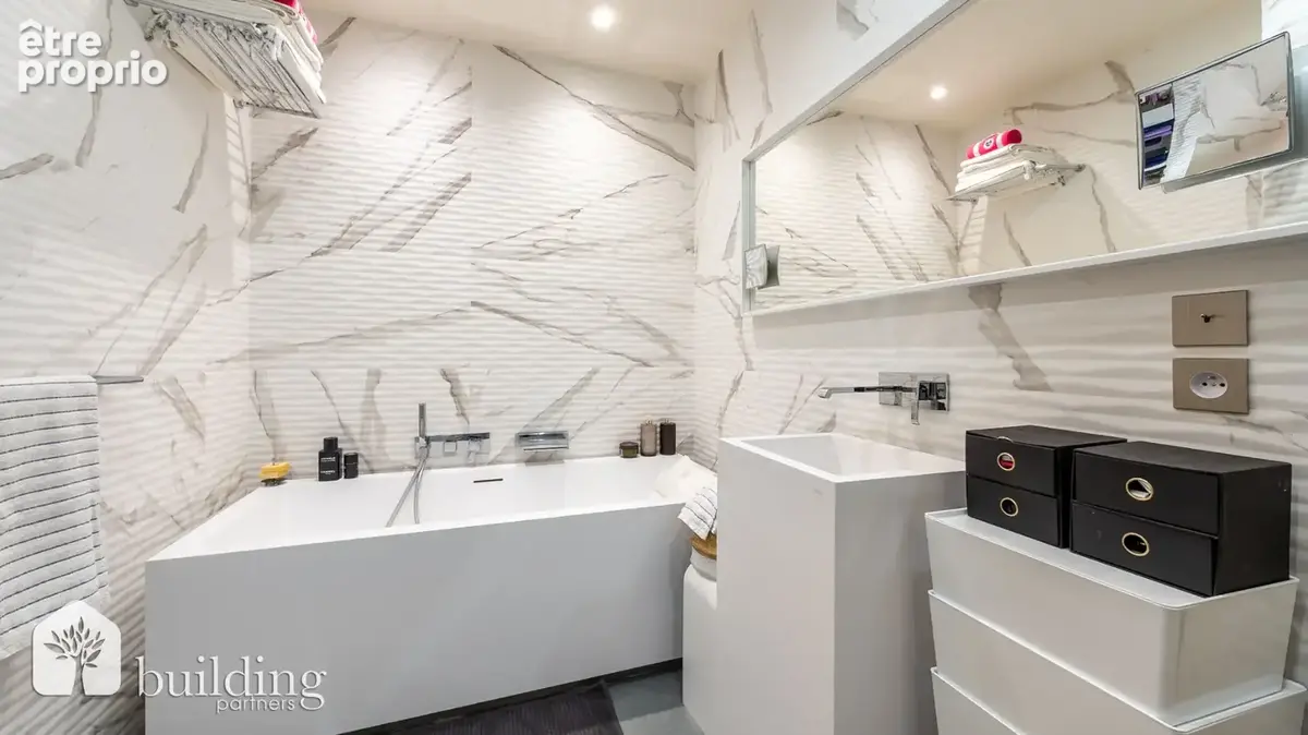 Paris 16ème - La Muette - Appartement 2 pièces de 54,32 m² avec balcon de 7,03 m² en étage avec ascenseur - photo 7