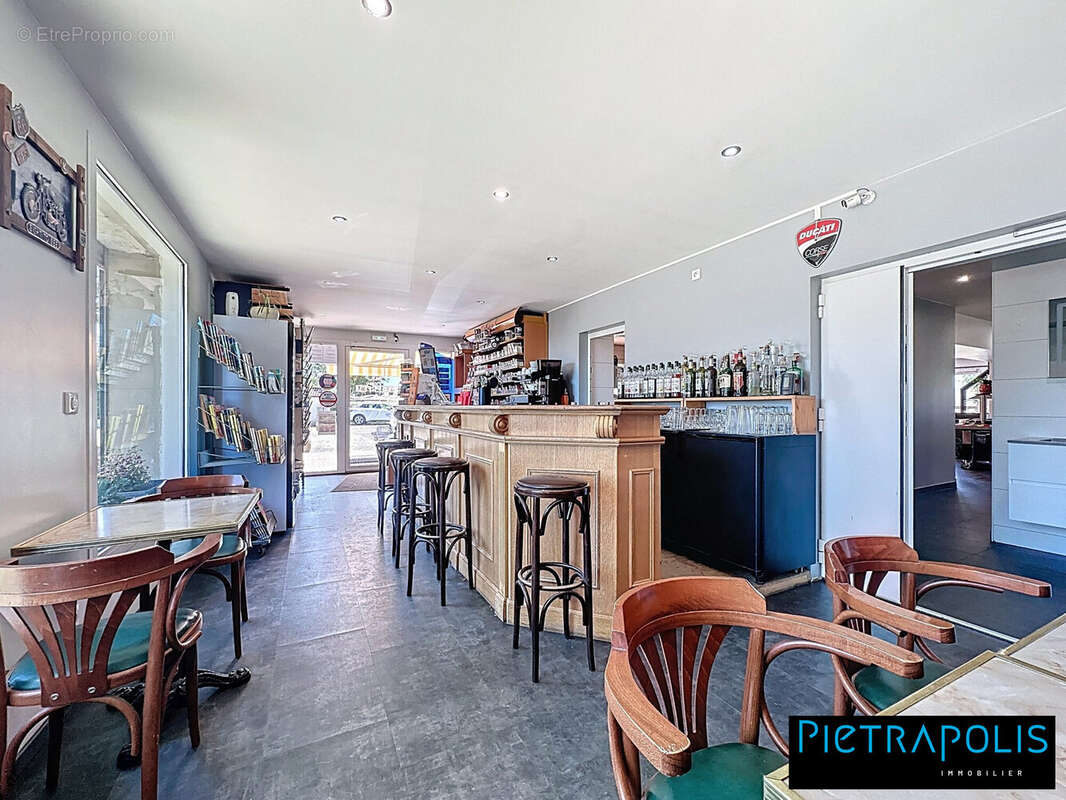 Commerce 308 m² à Le Puy-En-Velay  - photo 6