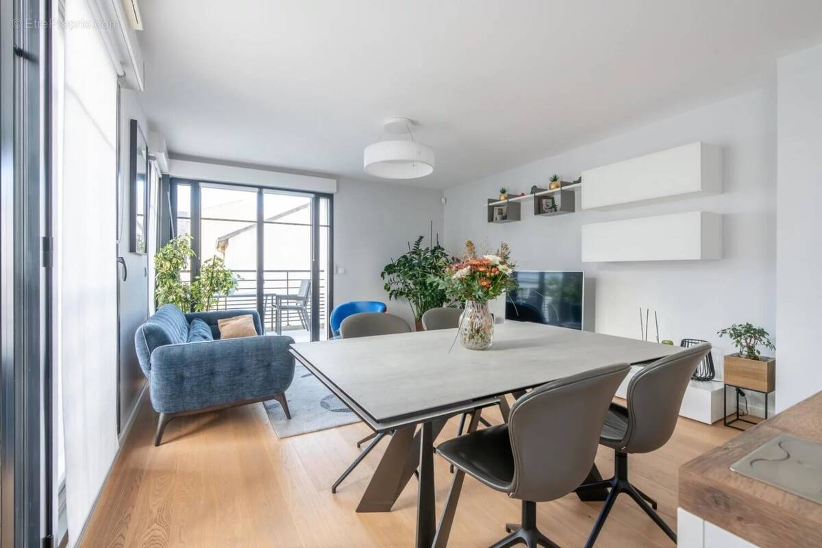 Appartement à NOGENT-SUR-MARNE