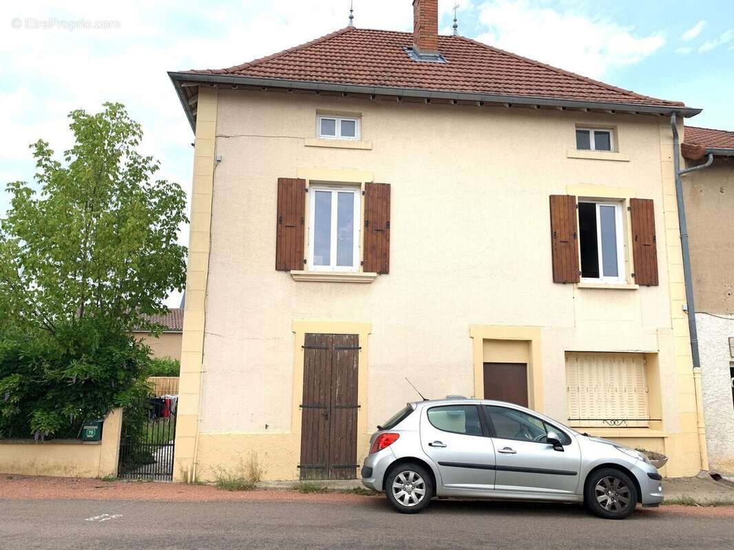 Appartement à FLEURY-LA-MONTAGNE