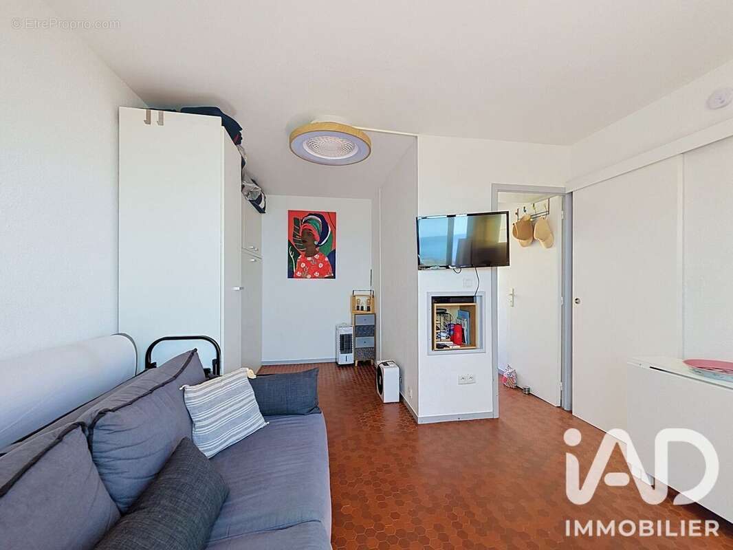 Photo 8