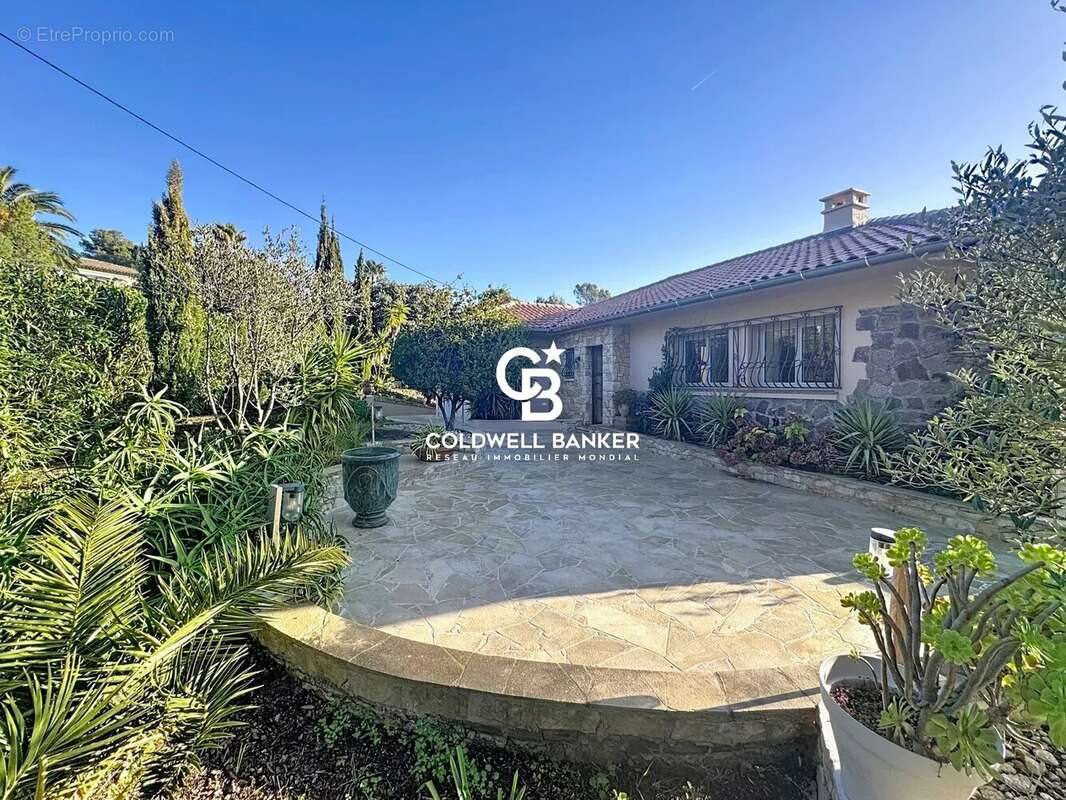 Maison à SAINT-RAPHAEL