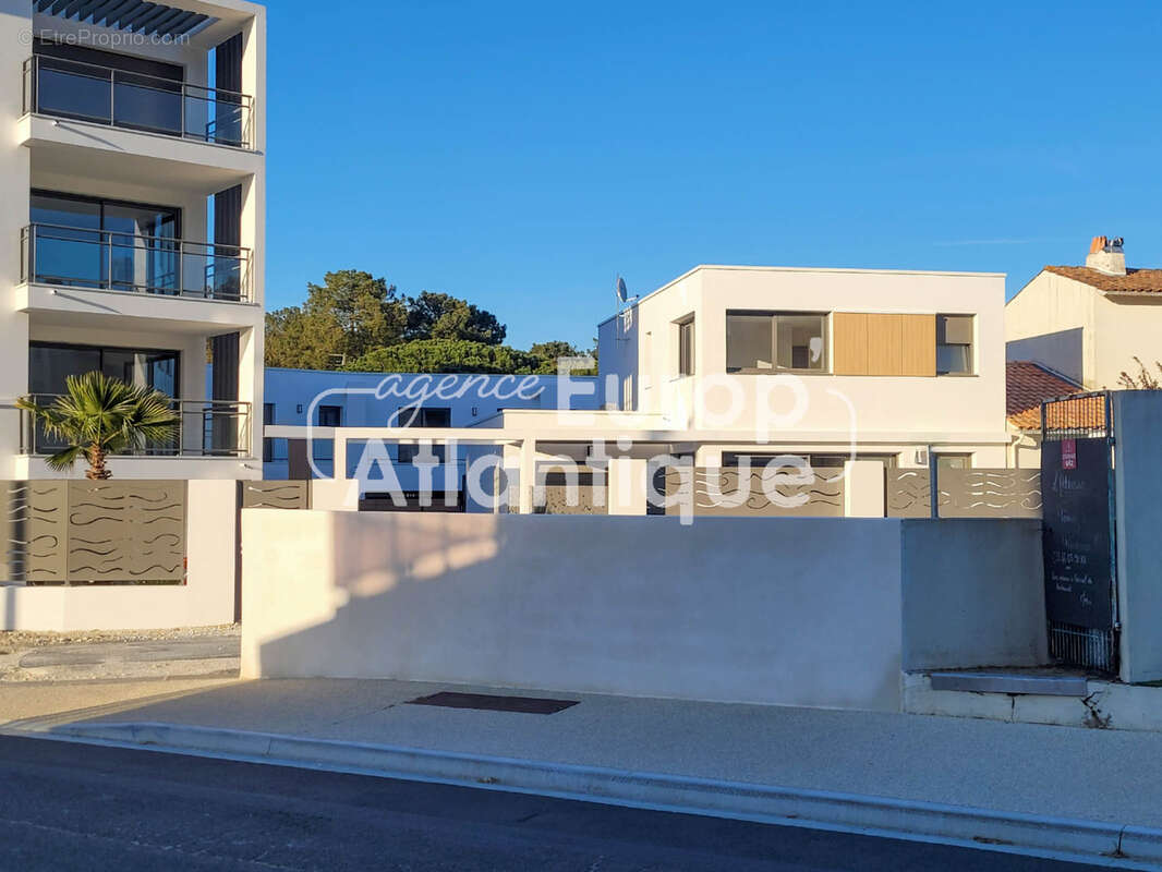 Appartement à LES MATHES