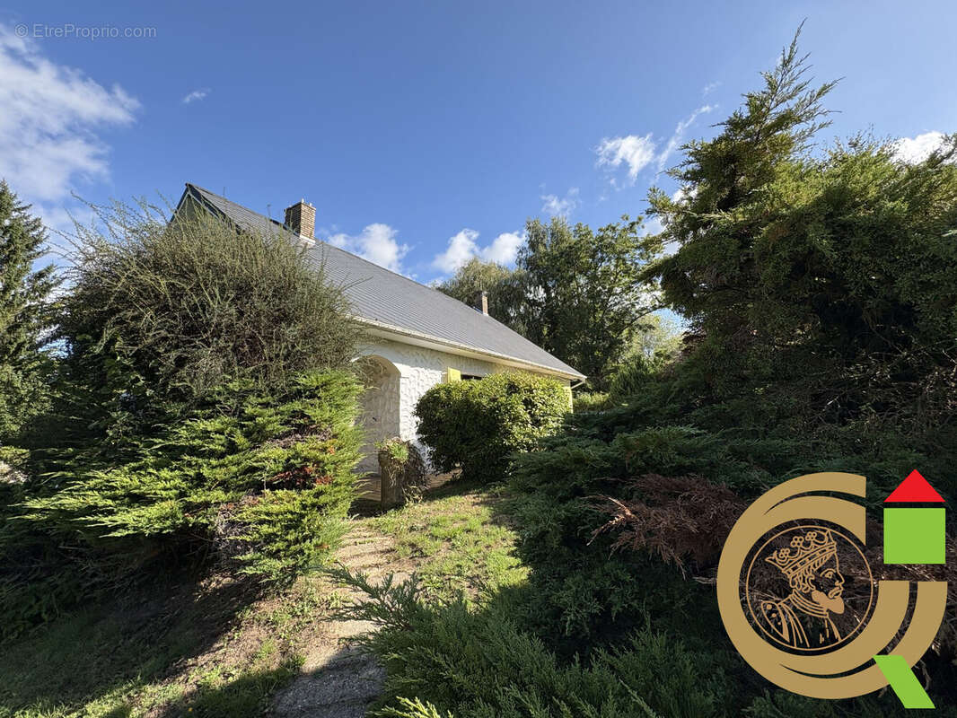 Maison à BOUIN-PLUMOISON