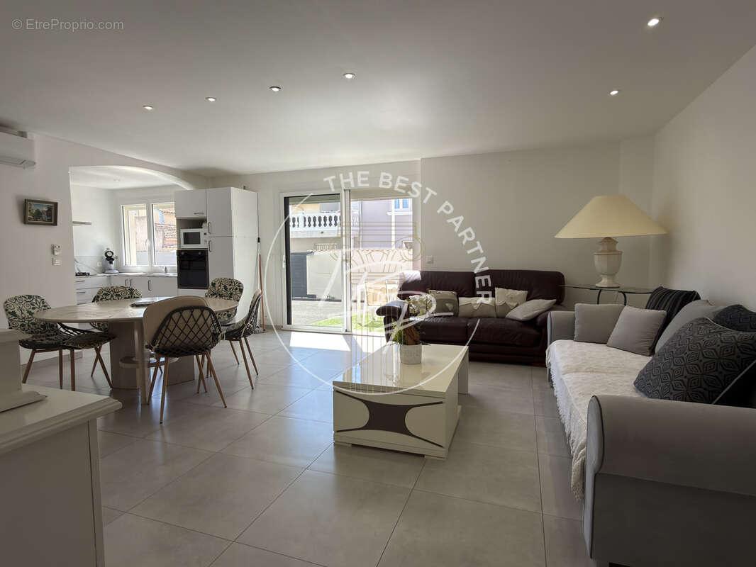 Maison à VALRAS-PLAGE