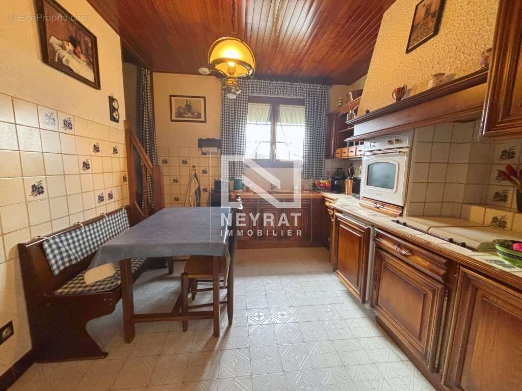 Maison à LE CREUSOT