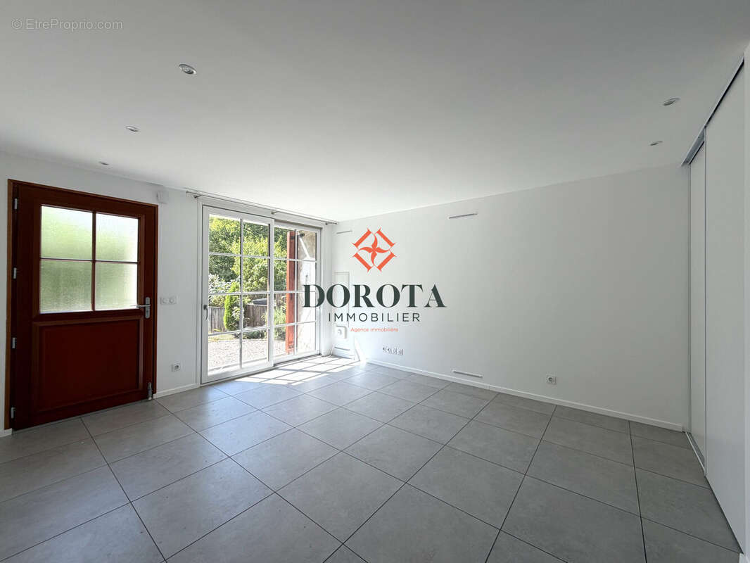 Appartement 45 m² à Saint-Ismier  - photo 3