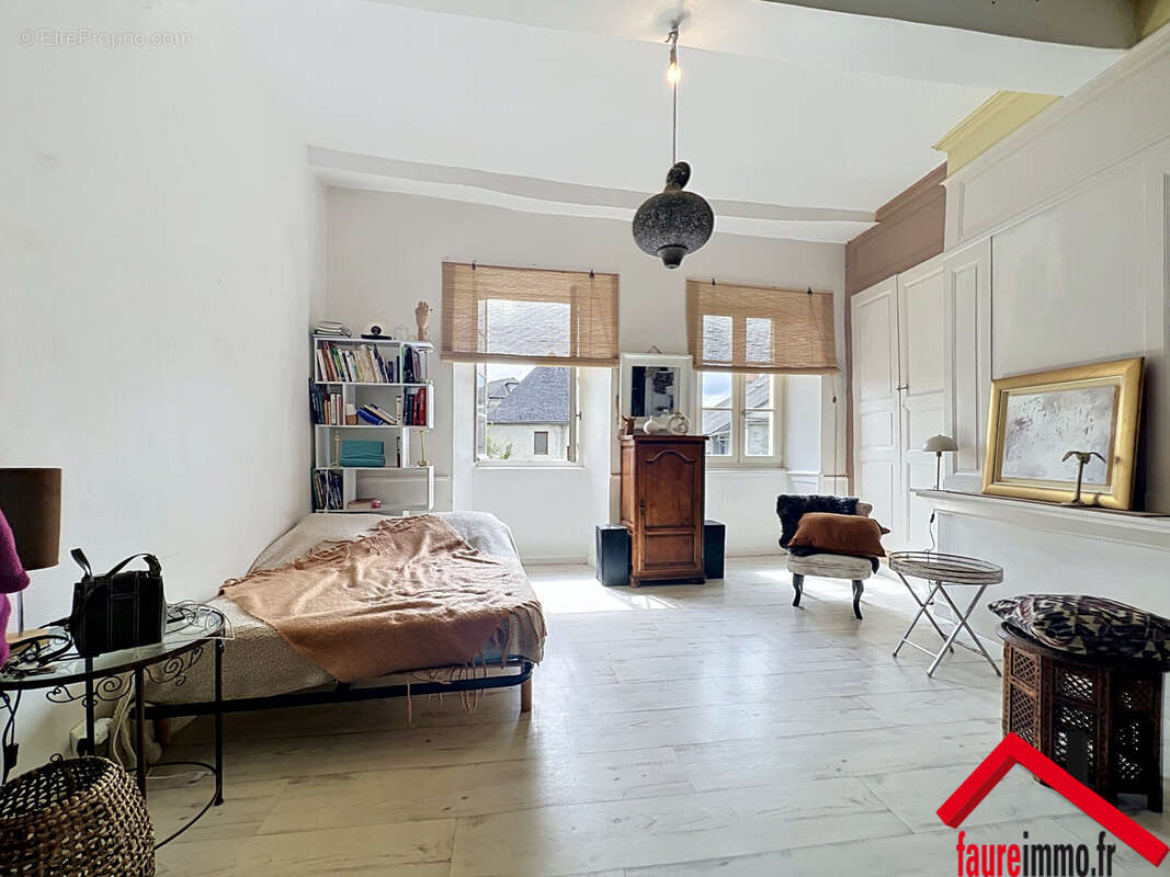 Appartement à DONZENAC