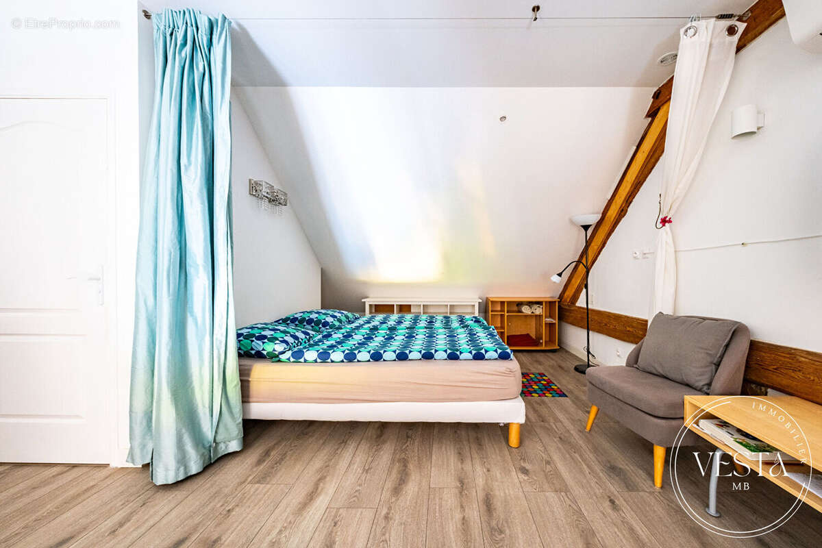 Maison à SAINT-SYMPHORIEN-SUR-SAONE