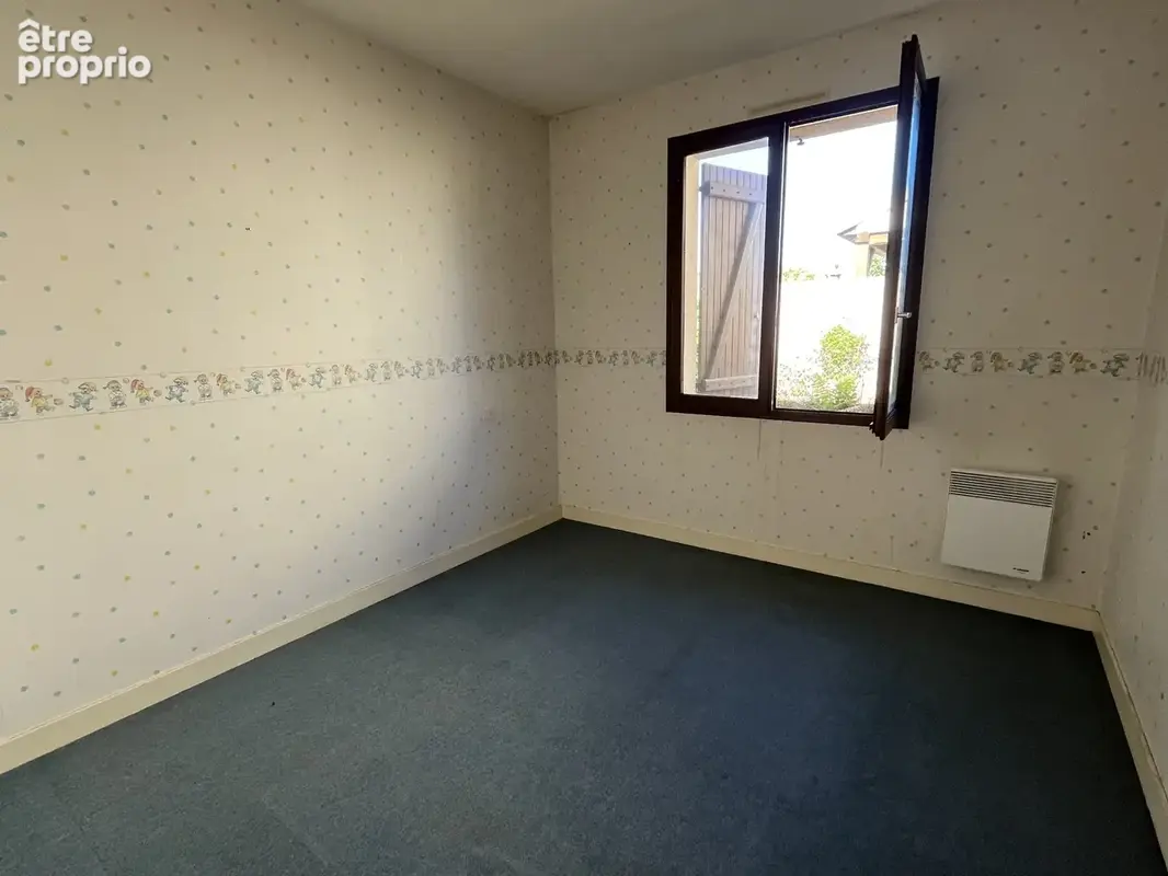ref 112615 THOUARS Centre ville maison de plain pied type 4 avec jardin et garage - photo 9